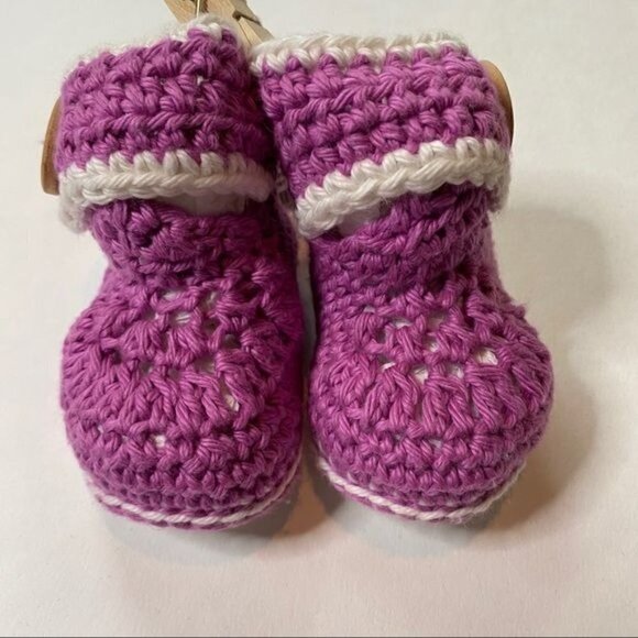 Wee Booties Purple Crochet Hat & Booties NWT 3-6M - Picture 4 of 9